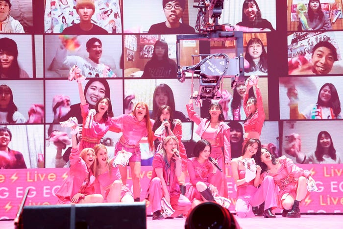E-girls(提供写真)
