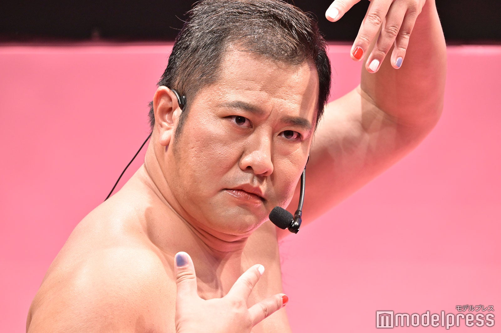 とにかく明るい安村（C）モデルプレス