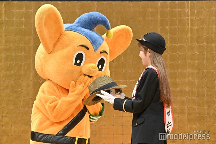 ピーポくん、本田仁美(C)モデルプレス