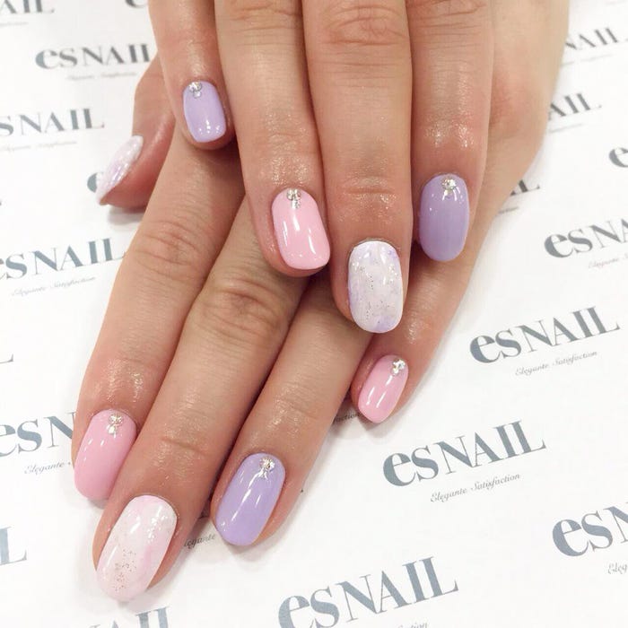 パープル ピンクは最強の組み合わせ 色っぽ可愛いネイルに胸キュン モデルプレス パープル ピンクは最強の組み合わせ 色っぽ可愛いネイルに胸キュン モデルプレス