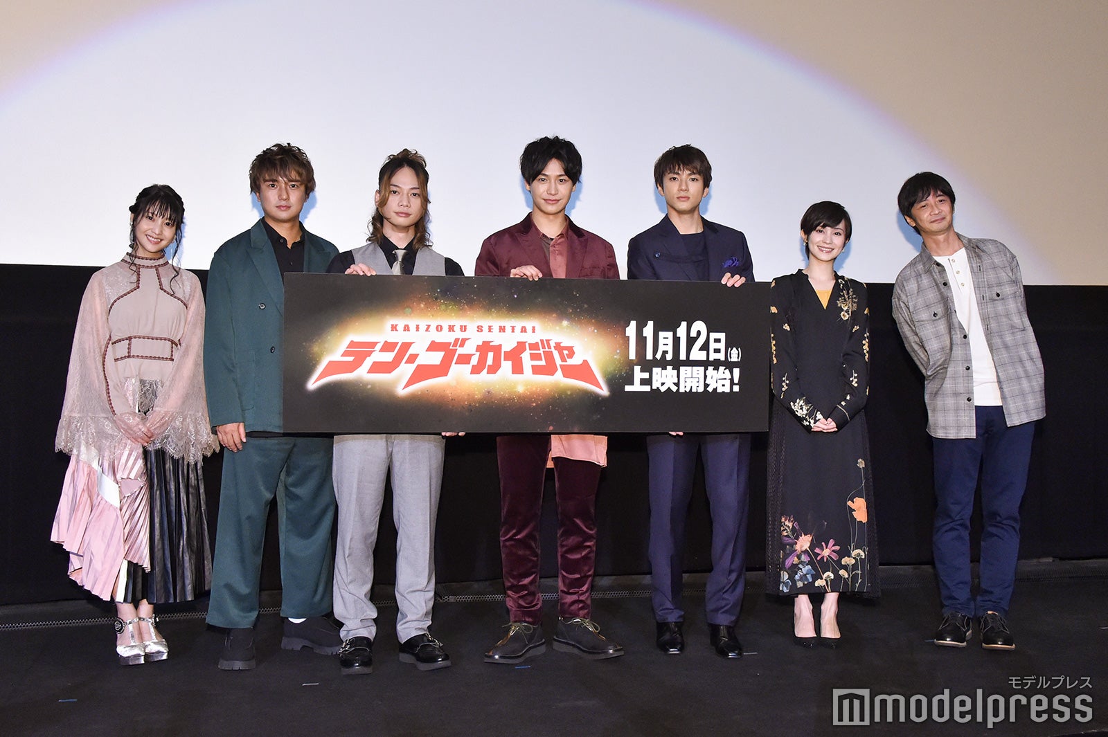 （左より）小池唯、清水一希、池田純矢、小澤亮太、山田裕貴、市道真央、中澤祥次郎監督（C）モデルプレス