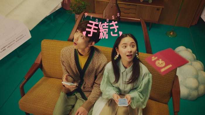 鈴木仁、堀田真由/新CMより(提供写真)