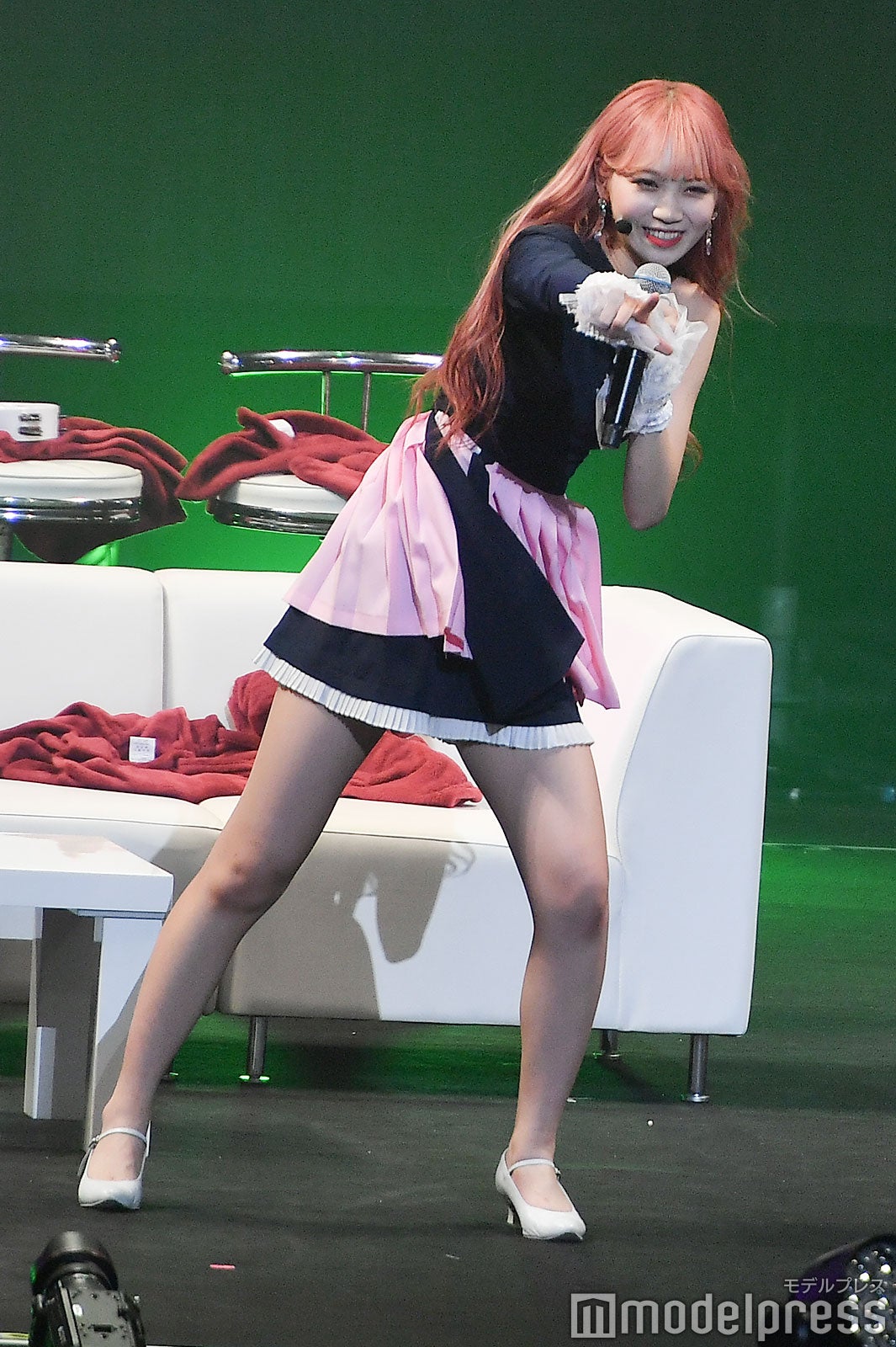 「ヘビーローテーション」を歌うキム・チェウォン（C）モデルプレス