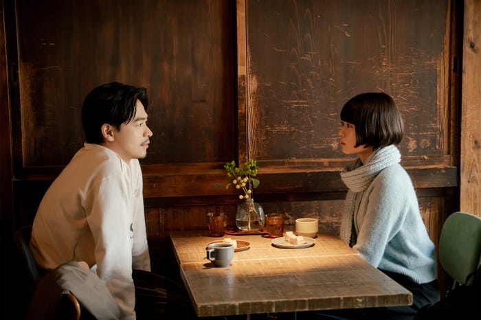 成田凌、杉咲花「冬のなんかさ、春のなんかね」第10話(C)日本テレビ