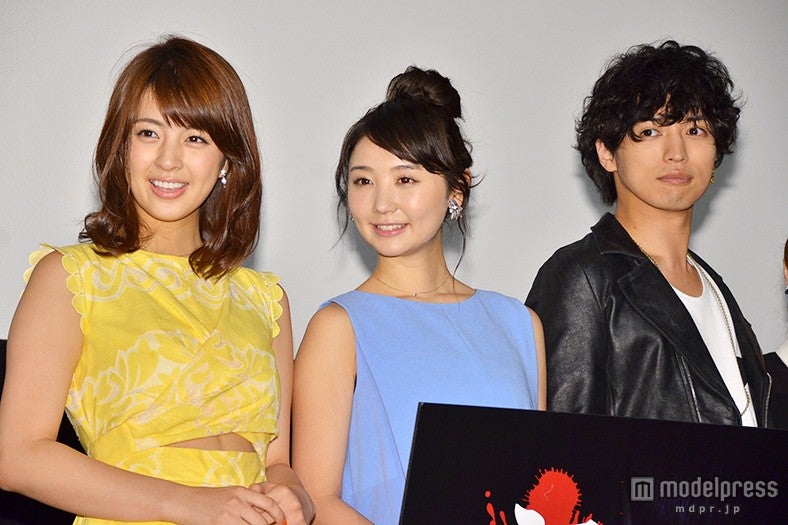 左より：柳ゆり菜、おのののか、桐山漣