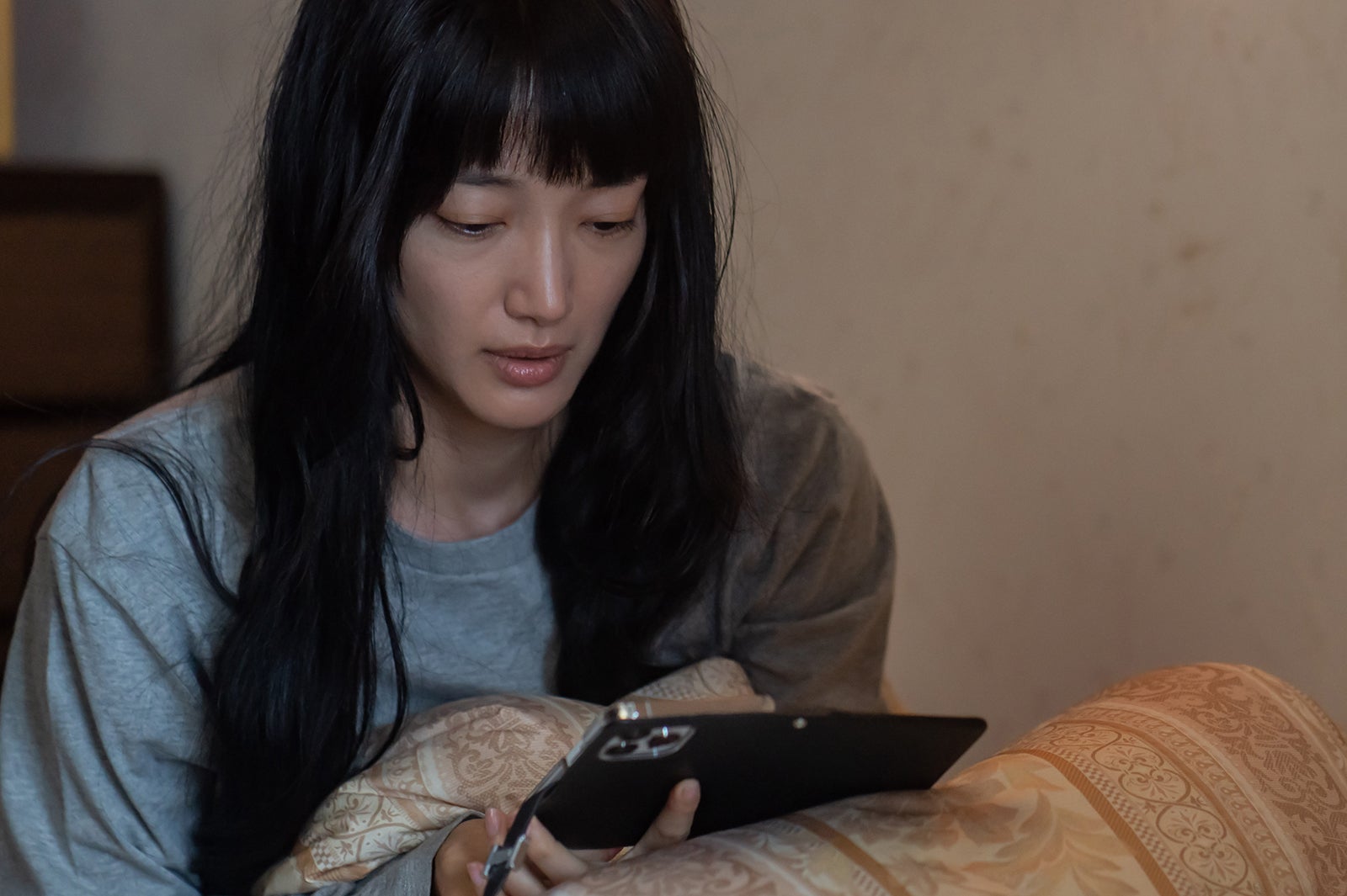 入山法子（C）「明日、私は誰かのカノジョ」製作委員会・MBS