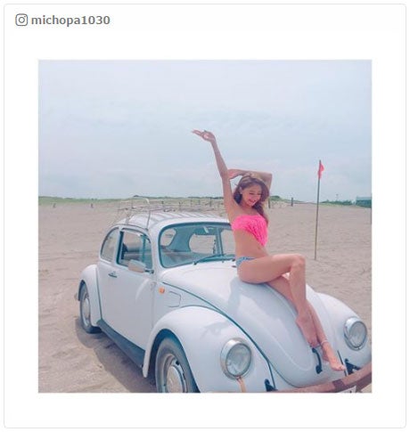 「Popteen」みちょぱ、圧巻美脚のビキニショットでファン悩殺「セクシーと可愛いが共存してる」