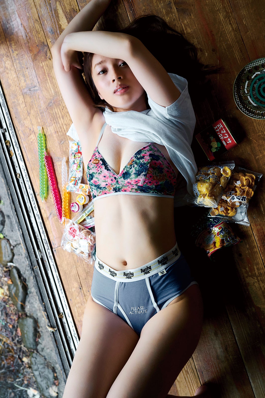 神部美咲、“疑似里帰り”で美ボディ披露