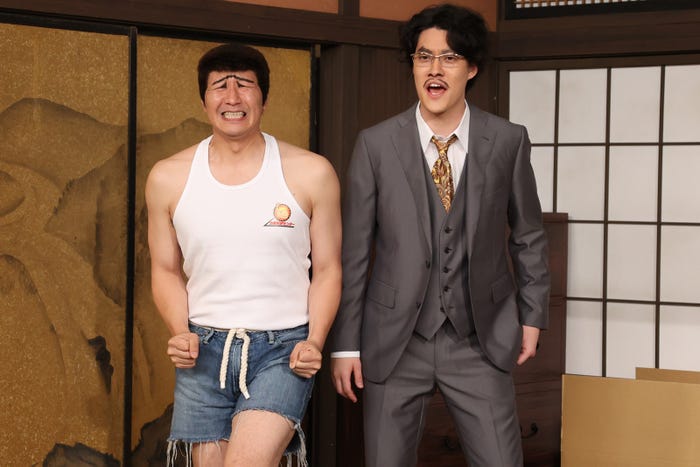 (左から)長田庄平、粗品 (C)フジテレビ
