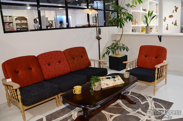 さり気なくミッキーが取り入れられた家具