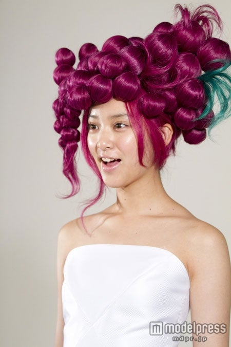 武井咲／新CM 「フルーツな女」篇メイキングショット