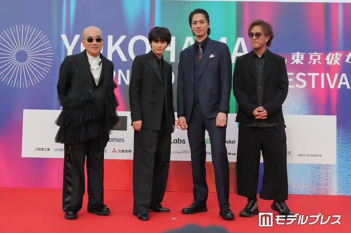 竹中直人、草川拓弥、根岸拓哉、鈴木祐介(C)モデルプレス
