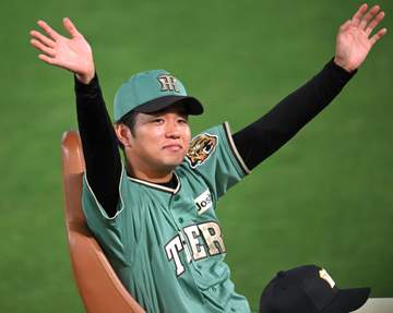 阪神 高橋遥人「えー、微妙だったんですけど。最後粘れてよかった」開幕から無傷7連勝 お立ち台で照れ笑いに甲子園が歓喜 「しっかり反省したいと思います」