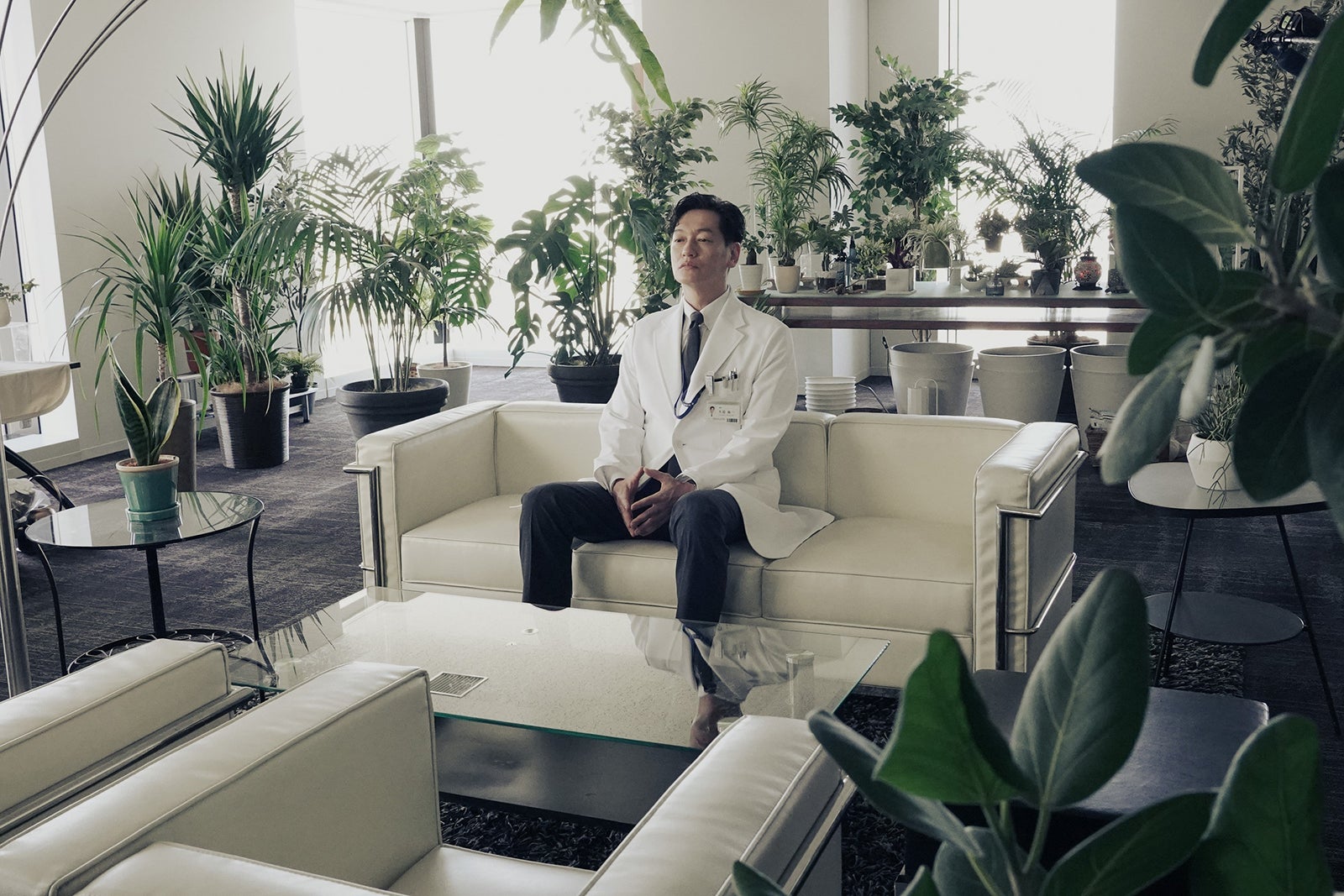 井浦新「アンメット ある脳外科医の日記」第7話より（C）カンテレ