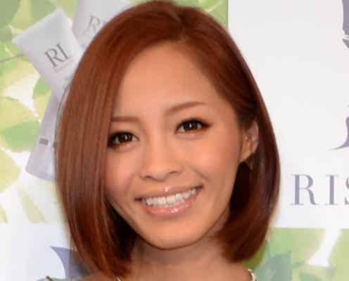 小森純、ファンからダメ出し「流行の洋服もきてほしい」