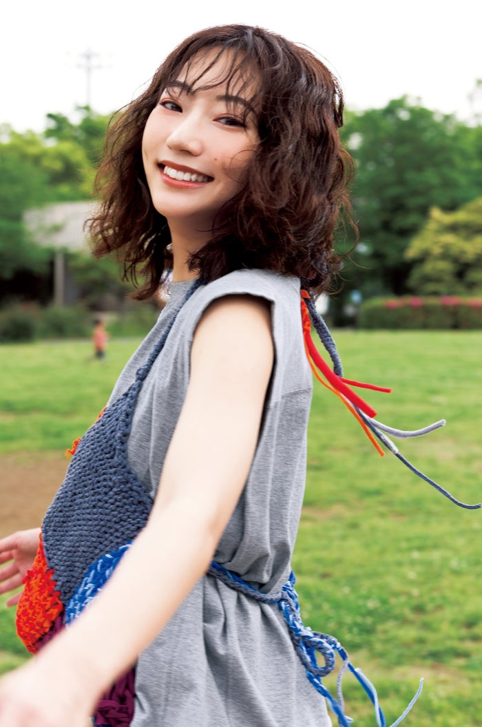 武田玲奈、ほっそり二の腕披露「ヤンジャン」独占撮り下ろし表紙