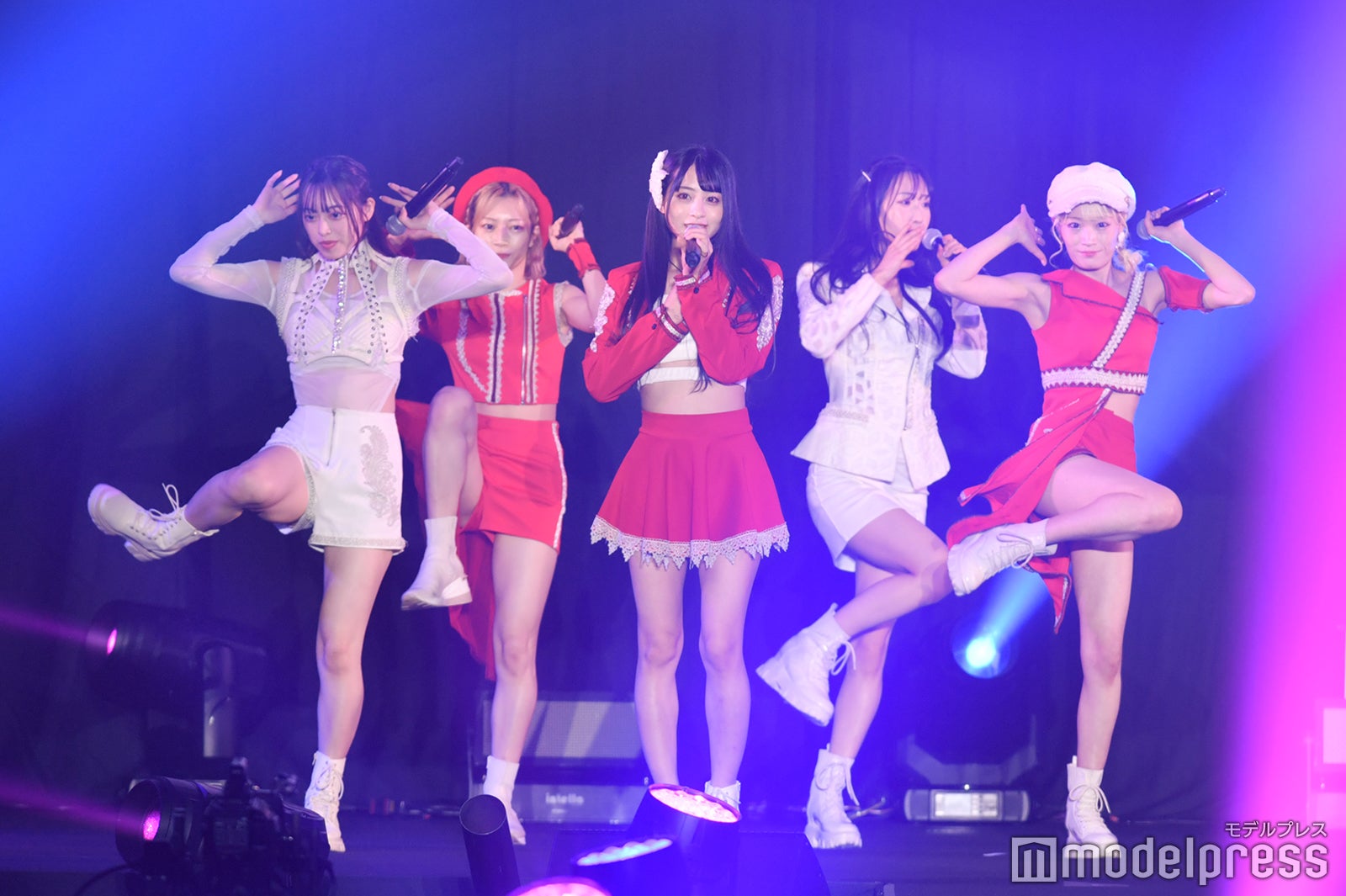 （C）モデルプレス