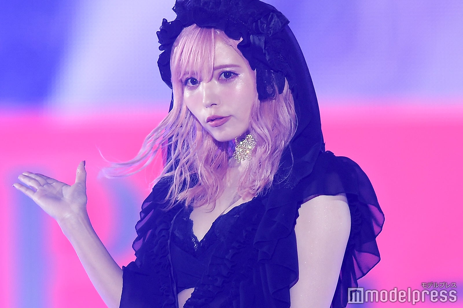 益若つばさ（C）モデルプレス