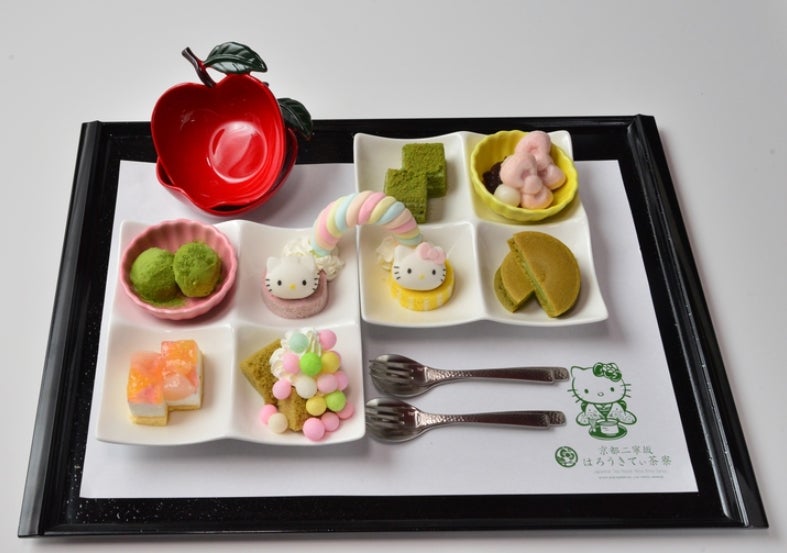 はろうきてぃ 虹のおさんぽケーキプレート ラテセット2,680円（提供画像）