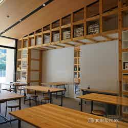 「kiond(キオンド)」の作業スペースも木のぬくもりを感じます (C)モデルプレス