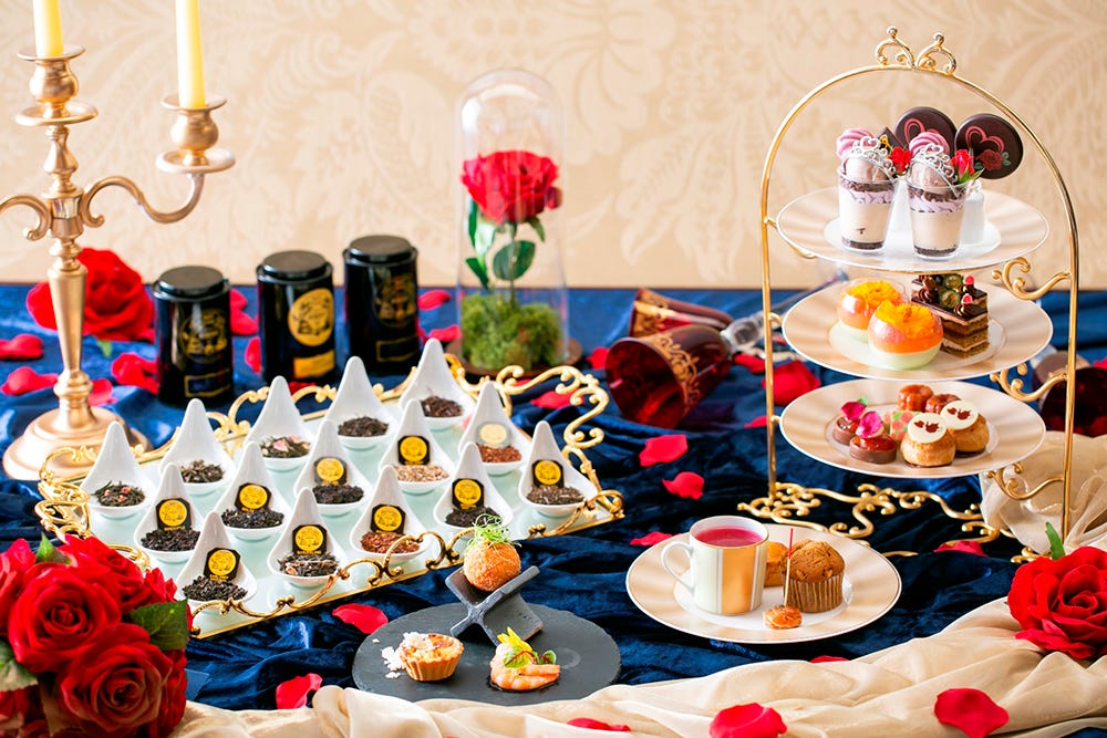 「美女と野獣」ティアラや花びらをデザートに、秋の味覚使用の極上アフタヌーンティー