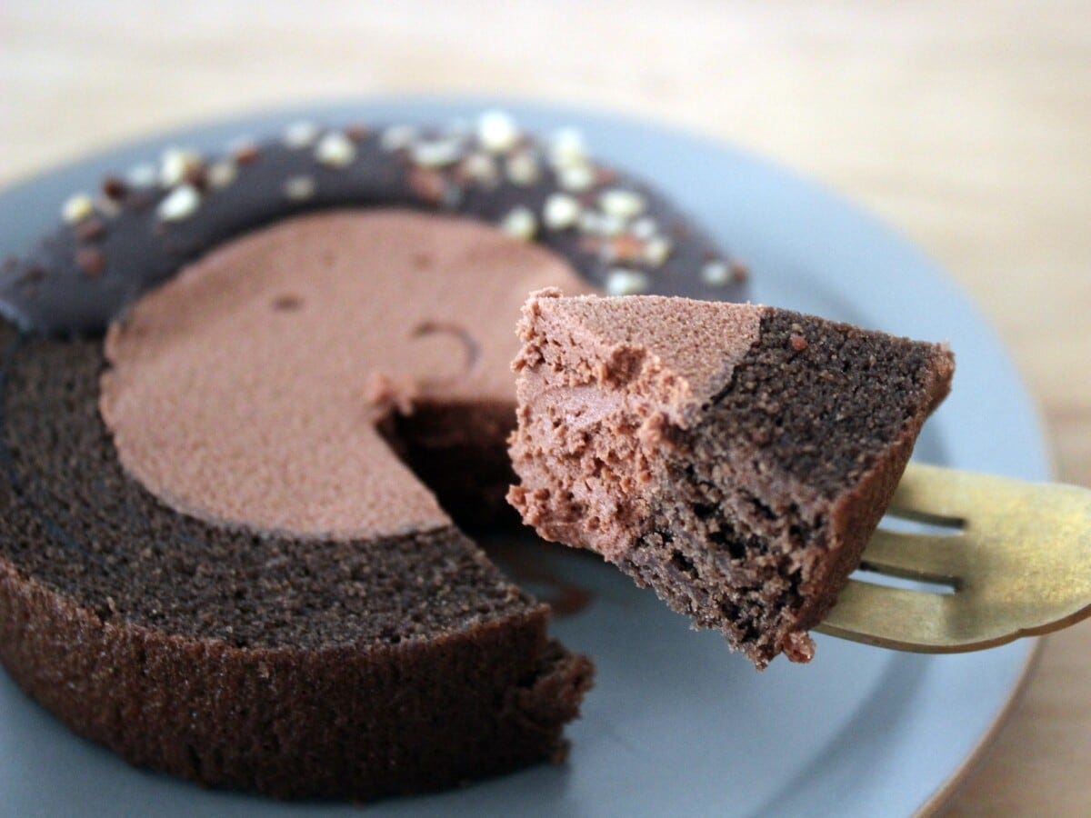 生地はしっとりしていて、口どけのよい食感