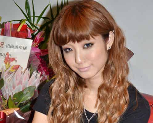 「Popteen」モデル出岡美咲、スタイルキープ法・美容の秘訣を語る モデルプレス独占インタビュー