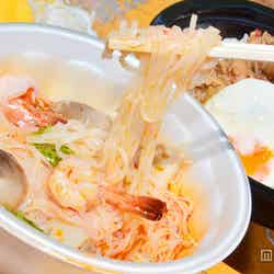 ピリ辛のトムヤムラーメン