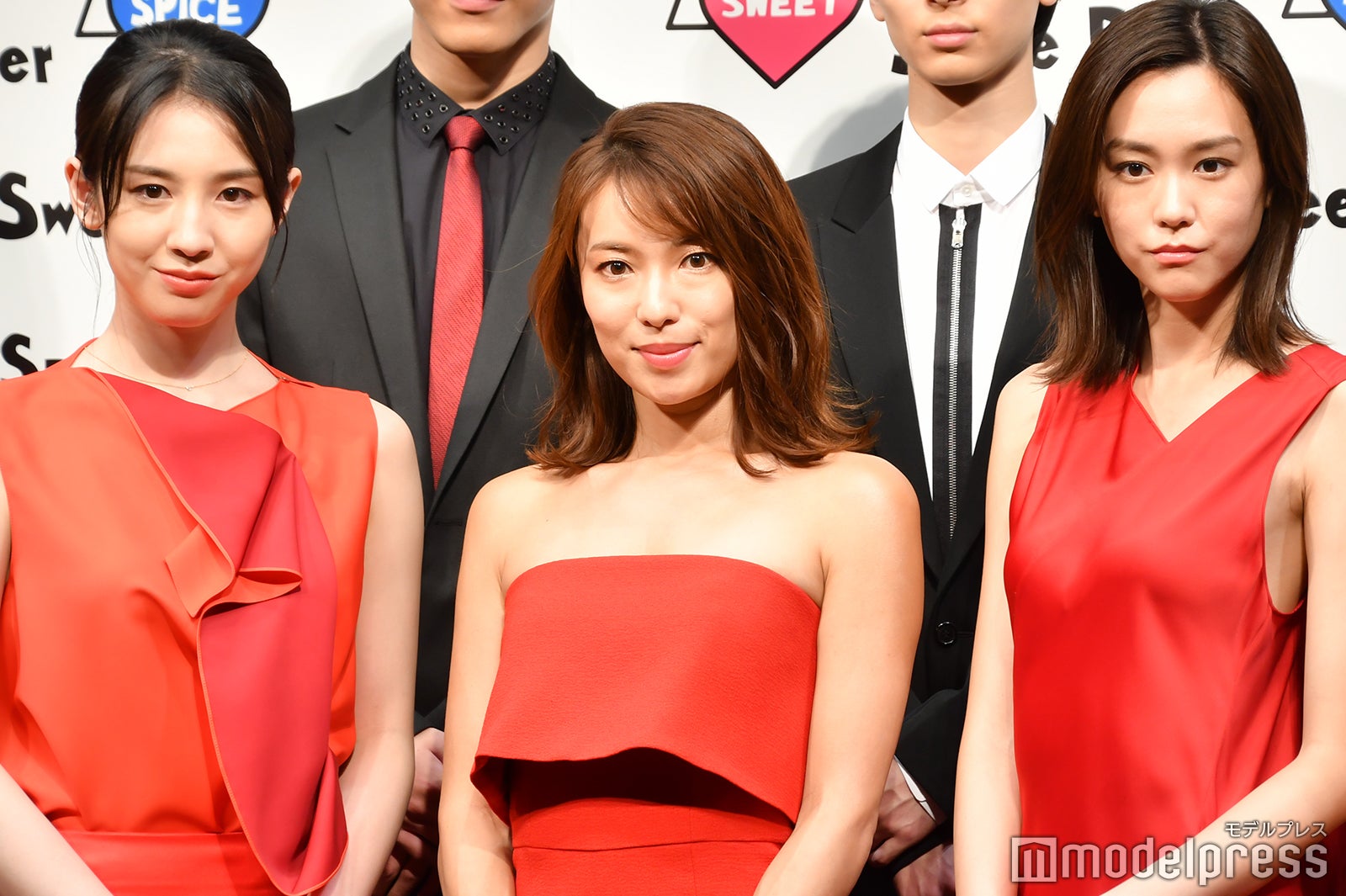 （左から）桜庭ななみ、内山理名、桐谷美玲（C）モデルプレス