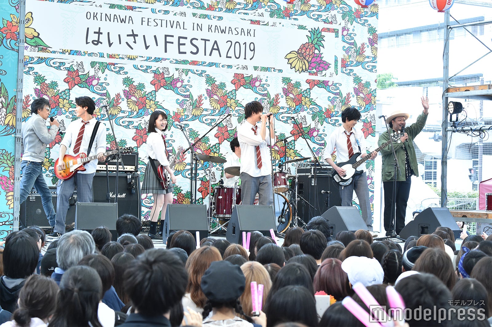 世良公則＆上江洌清作が小さな恋のうたバンドのライブに登場（C）モデルプレス