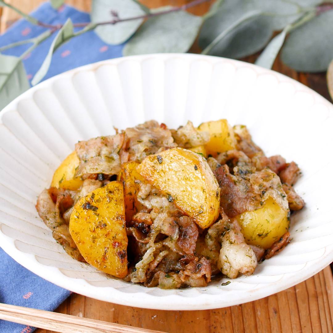 豚肉とじゃがいもの青のり炒め