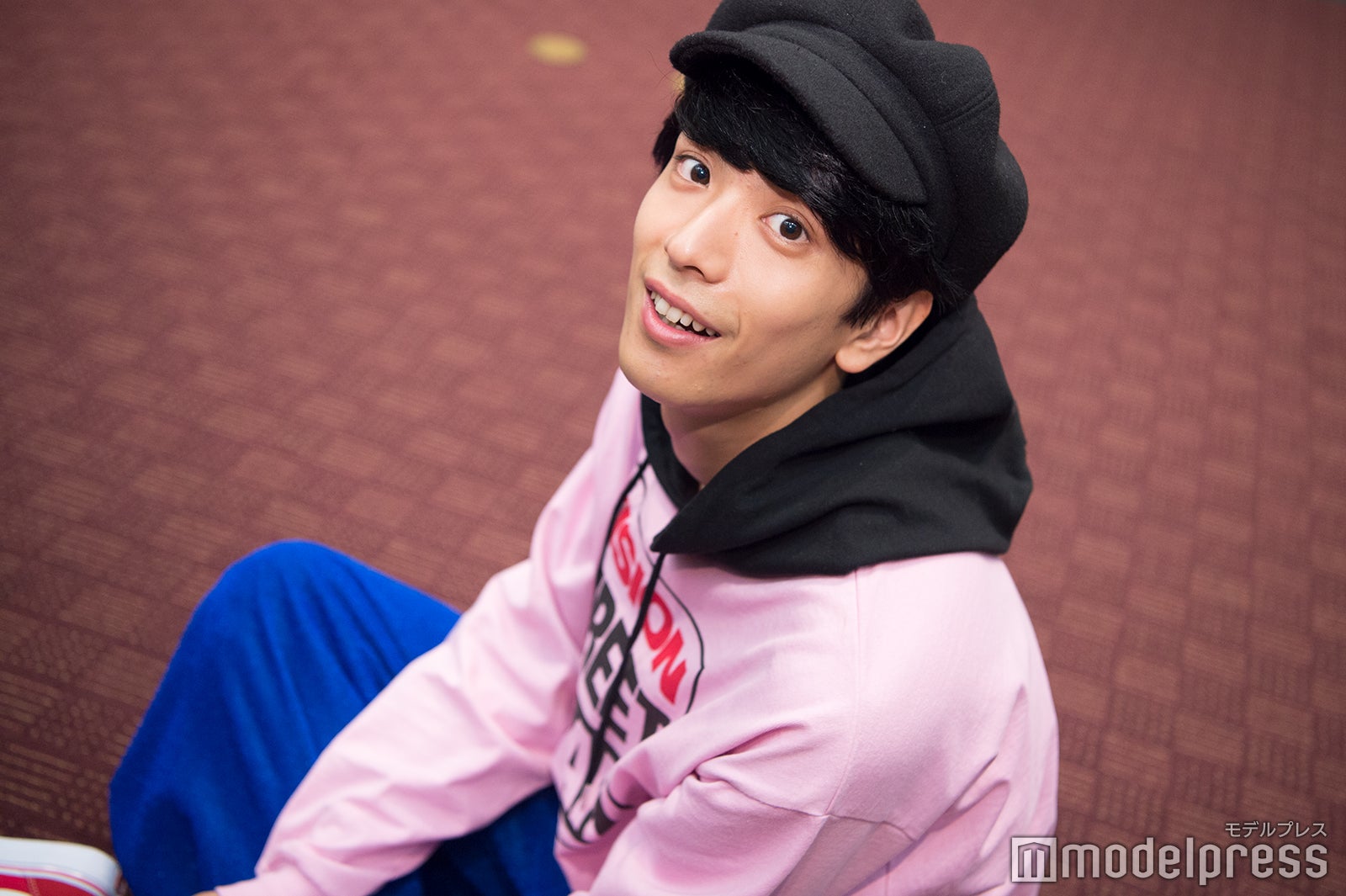 黒羽麻璃央（C）モデルプレス