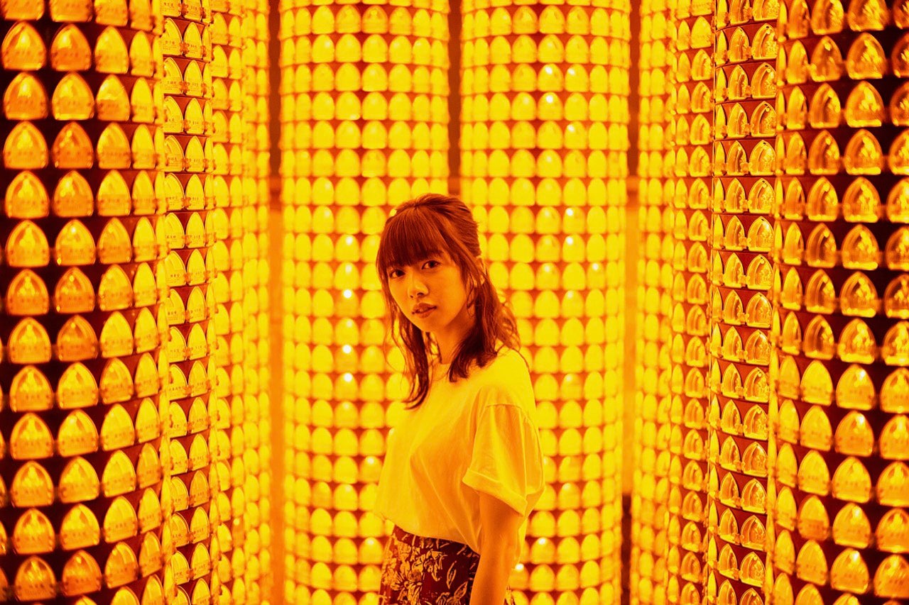 エビ中・真山りか、ファースト写真集発表 背中＆脚大胆見せ