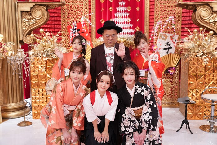 (上段左から時計回りに)桜咲みお、久保田かずのぶ、りん、天海りこ、たまごあゆみ、まみ(提供写真)