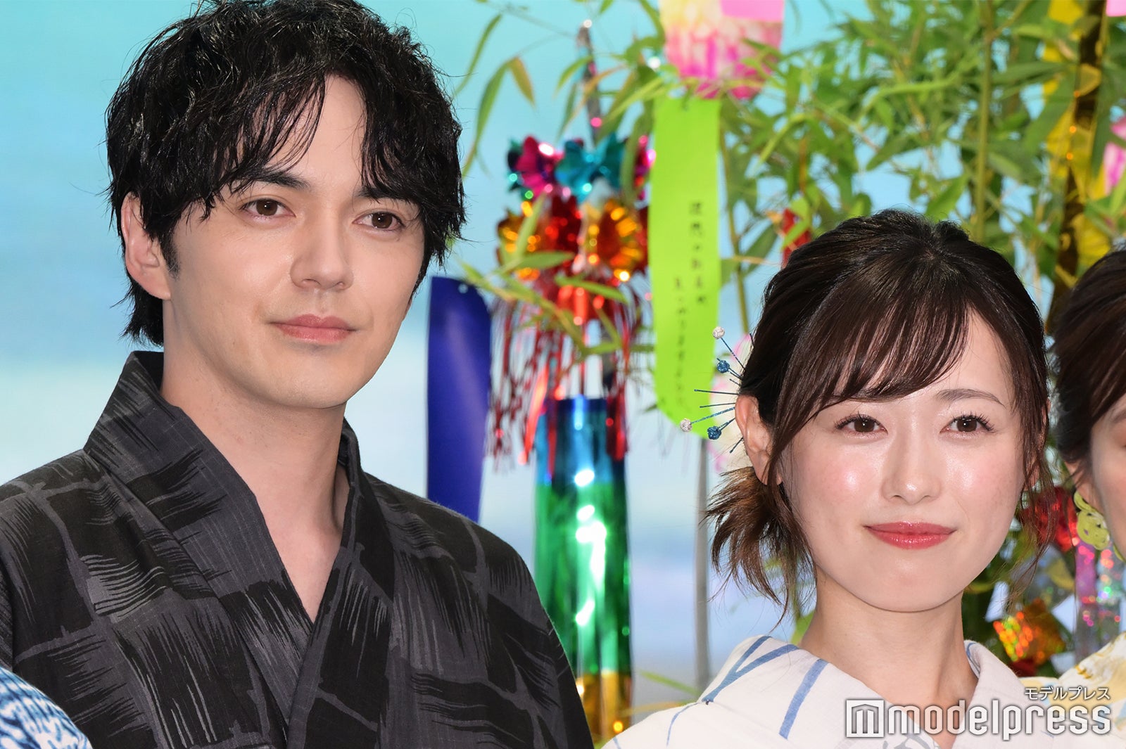 林遣都、福原遥（C）モデルプレス