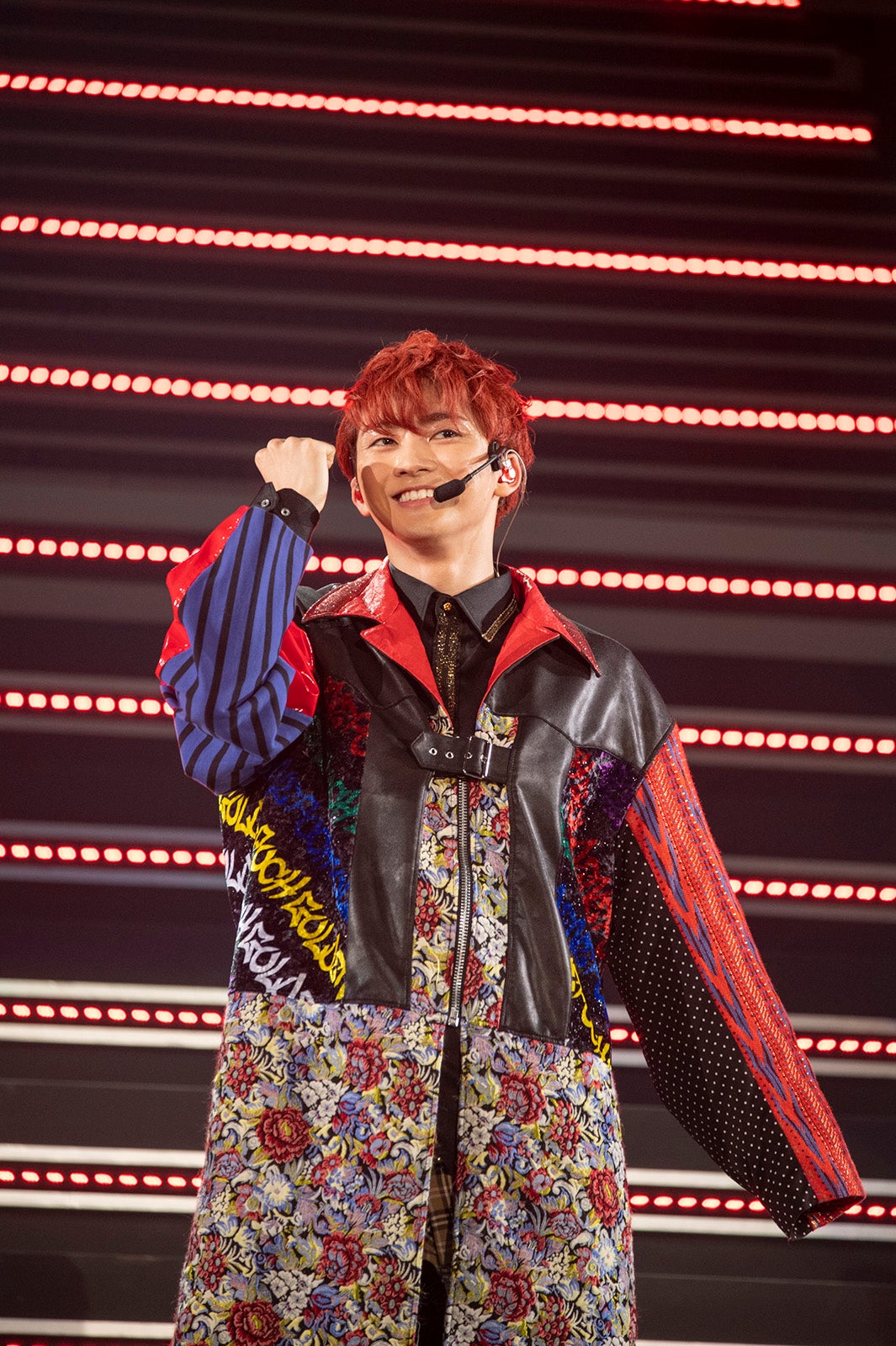 ユーキ／「BULLET TRAIN Arena Tour 2018 GOLDEN EPOCH at OSAKA-JO HALL」より（画像提供：SDR）