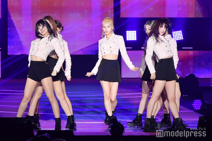 TWICE (C)モデルプレス