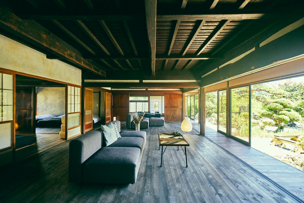 古民家一棟貸し宿「るうふ」山梨&千葉の2施設をペットと泊まれる宿にリニューアル