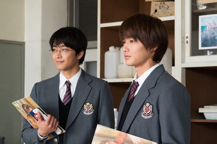佐藤寛太、野村周平/「僕の初恋をキミに捧ぐ」第3話より(C)テレビ朝日