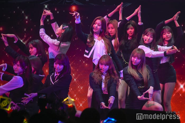 IZ*ONE (C)モデルプレス