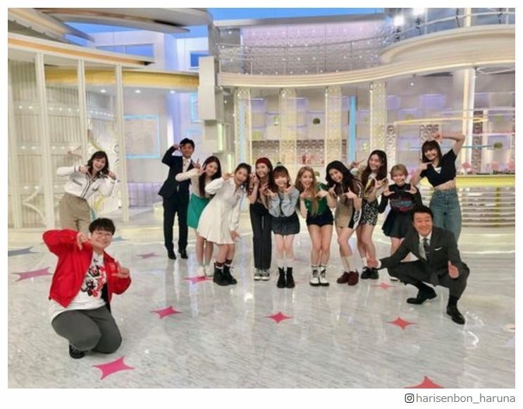 近藤春菜、NiziUとの集合ショット公開「卒業コメントのお礼言えた」