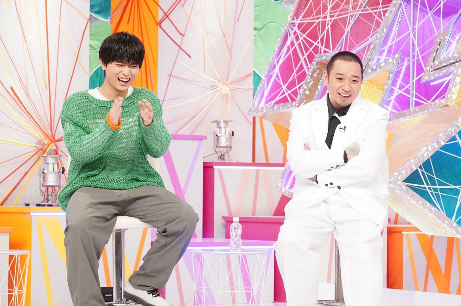 （左から）奥平大兼、大悟（C）フジテレビ