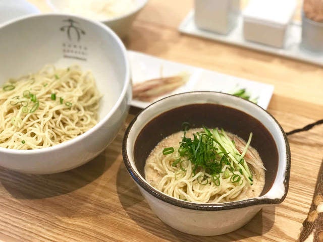 column_6b6ebfcf6b69ef12a36cafeaedc1d6be.