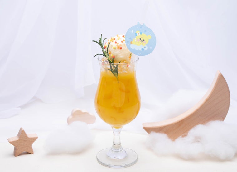 オレンジフロート税込990円（C）JYP