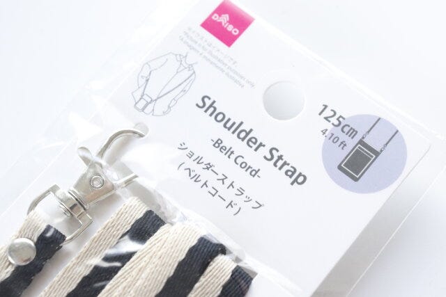 お洒落　ストラップ　100円