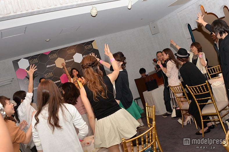 モデルたちとのじゃんけん大会