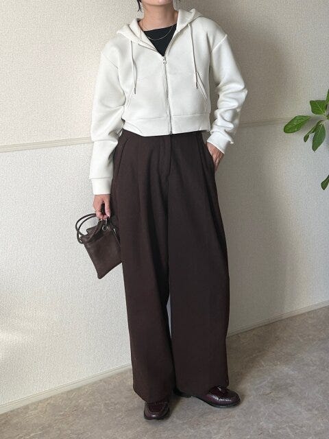 GUパフスウェットフルジップパーカ GUパフスウェットフルジップパーカのワイドパンツシンプルコーデ