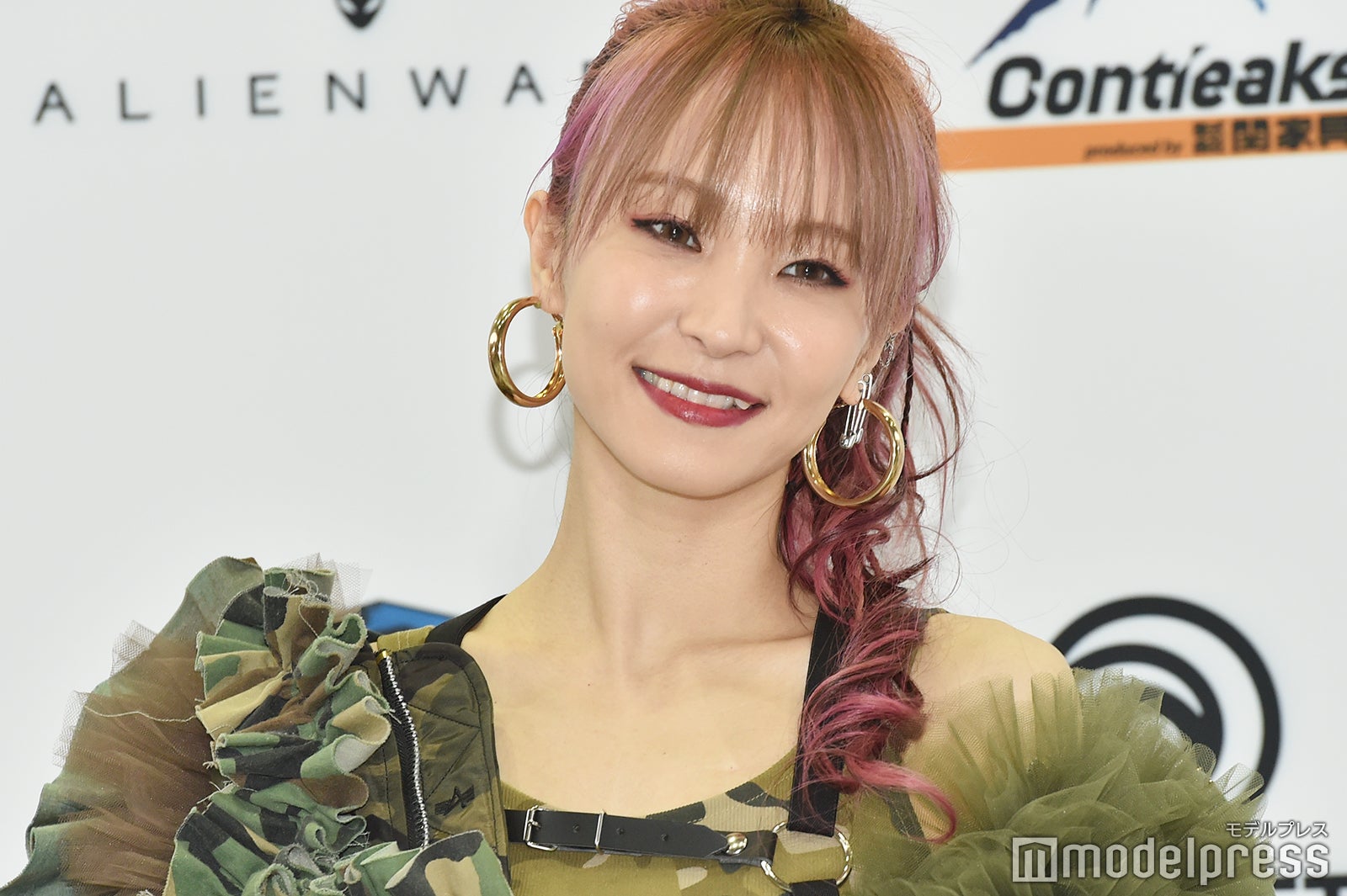 LiSA（C）モデルプレス