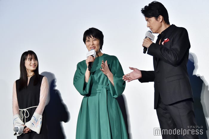 広瀬すず、松たか子、福山雅治(C)モデルプレス