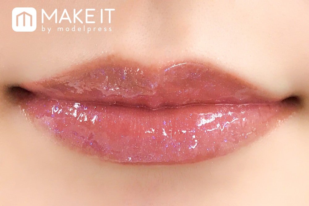 LUNASOL／ドレスフォーリップス／04 Floating Berry 使用 (C)メイクイット